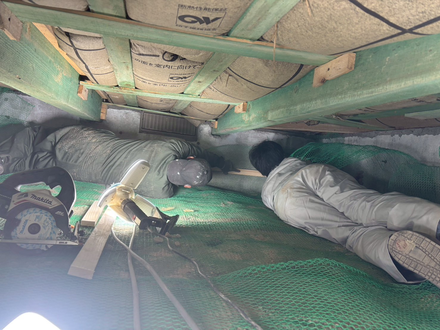 市外 O様邸 床下亀甲金網敷設の様子 市外 O様邸 床下亀甲金網敷設の様子